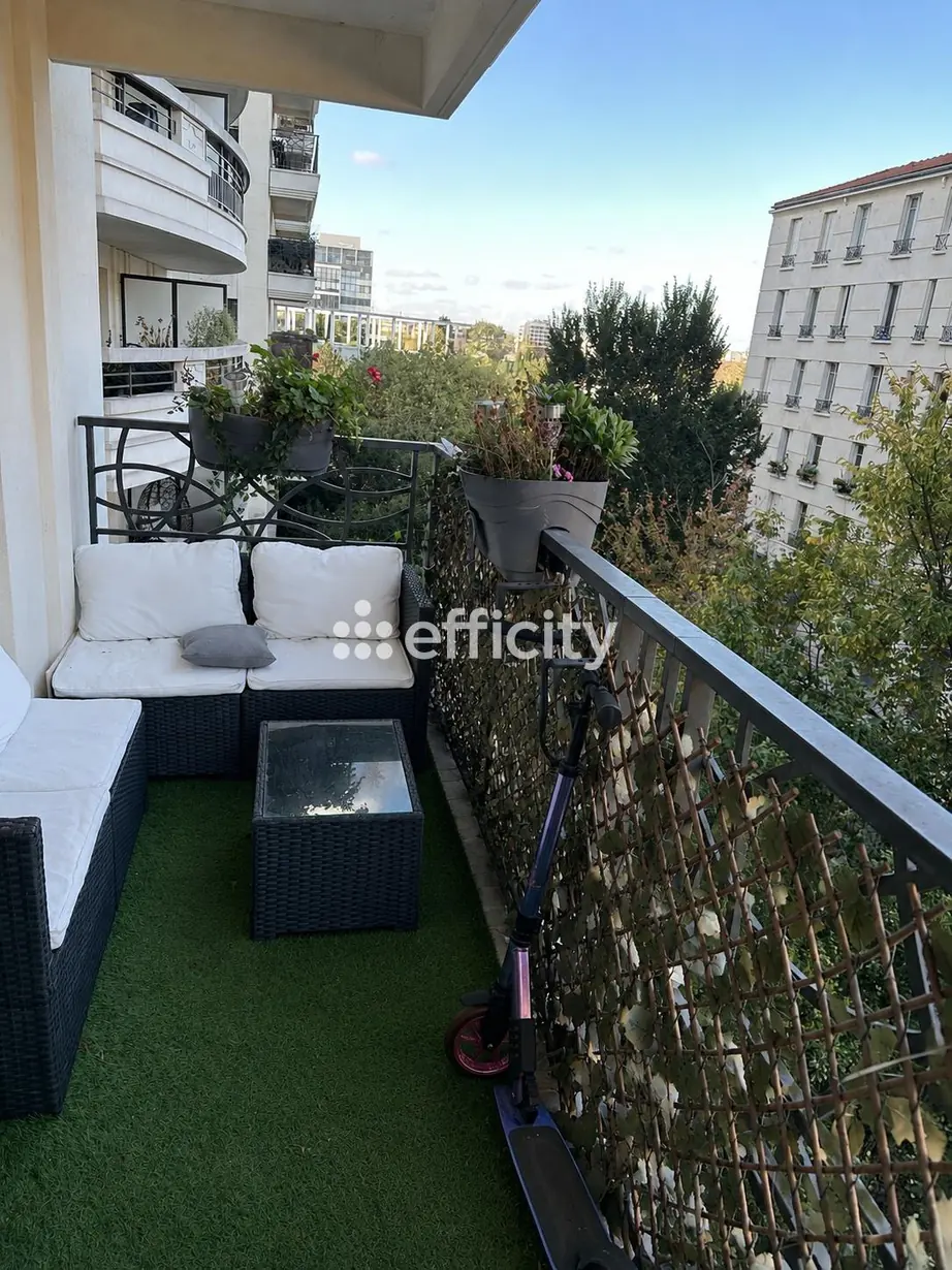 Terrasse de l’appartement 3 pièces à Levallois-Perret